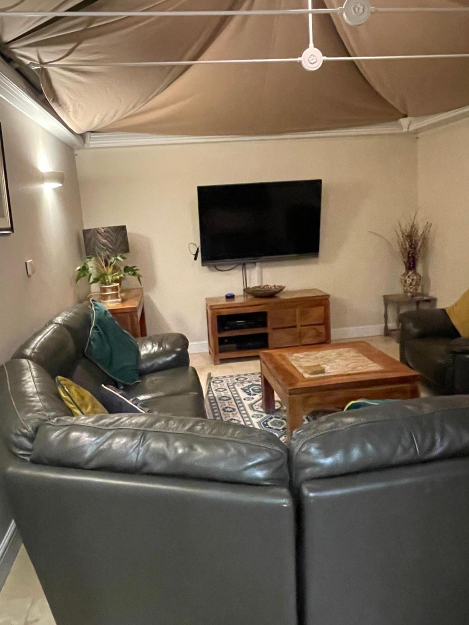 Wayside , 3 Bed , 2 Bath Charming House Close To Lincoln Bagian luar foto